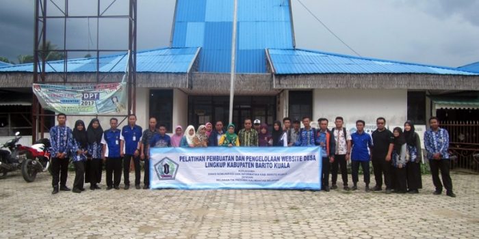 Read more about the article Diskominfo Batola gandeng Relawan TIK Kalsel Latih Desa Buat Website