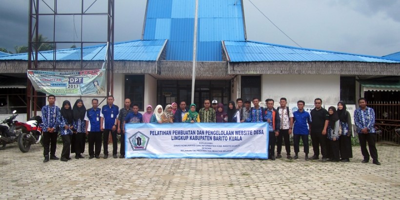 You are currently viewing Diskominfo Batola gandeng Relawan TIK Kalsel Latih Desa Buat Website