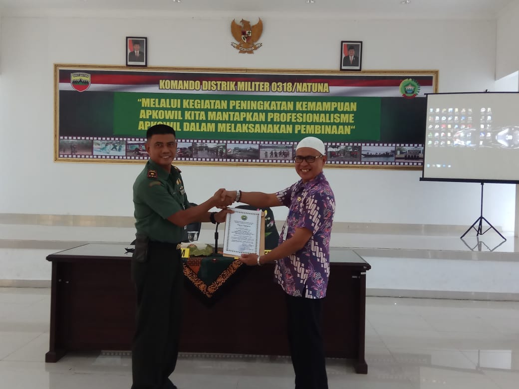 You are currently viewing Diskominfo Natuna Dipercaya Menjadi Pemateri Tentang Media Sosial dan Hoak di Kodim 0318 Natuna
