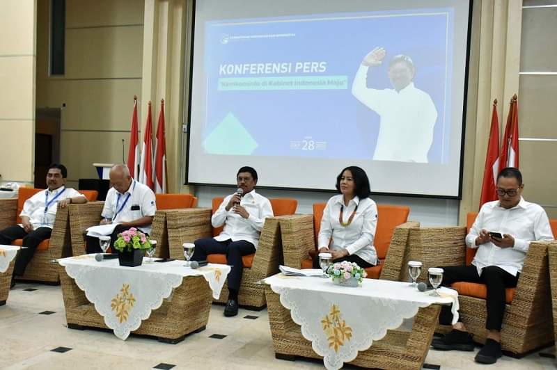 You are currently viewing Gelar Jumpa Pers Perdana, Menteri Johnny Paparkan Fokus Kerja 5 Tahun ke Depan