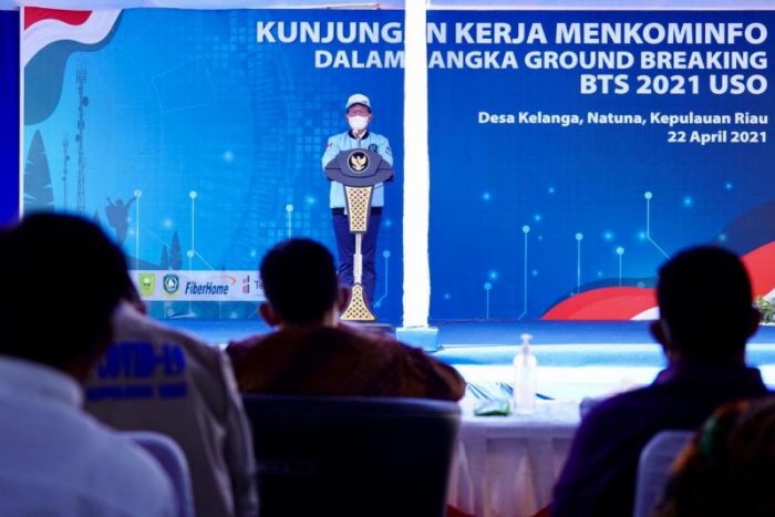 Read more about the article Bangun BTS 4G di Desa 3T, Menkominfo: Internet Dorong Produktivitas Masyarakat