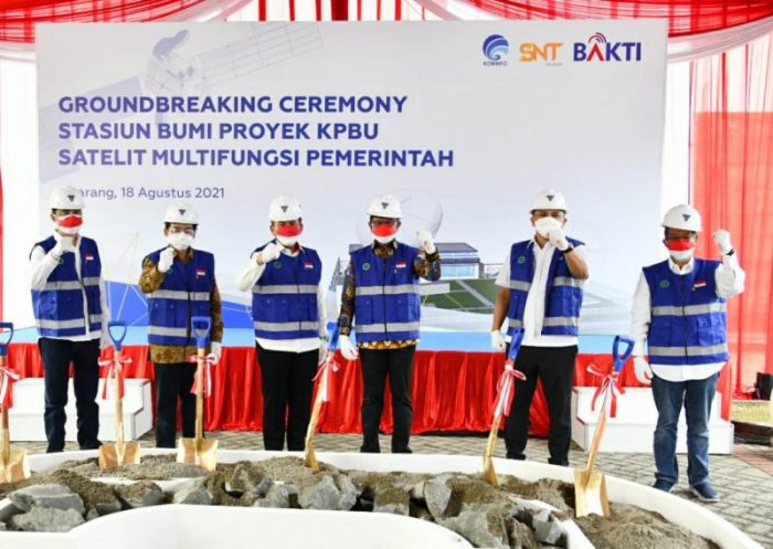 Read more about the article Menteri Johnny: 11 Stasiun Bumi Disiapkan untuk Dukung Operasional SATRIA-I