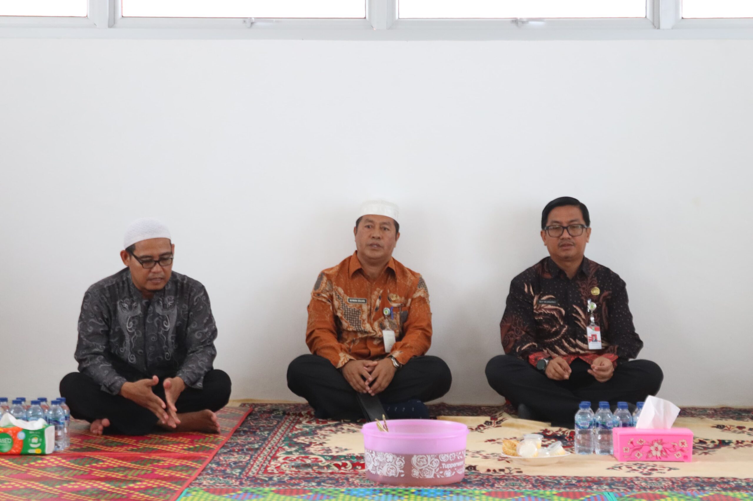 You are currently viewing Tempati Gedung Baru, Diskominfo Natuna Gelar Tepuk Tepung Tawar dan Doa Bersama