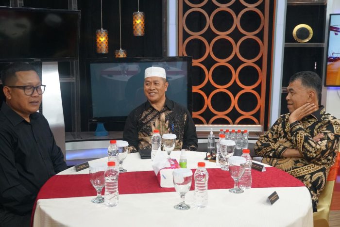 Read more about the article Kadis Kominfo Turut Dampingi Bupati Natuna Dalam Peanugrahan Inovasi Membangun Negeri 2024 dari tvOne