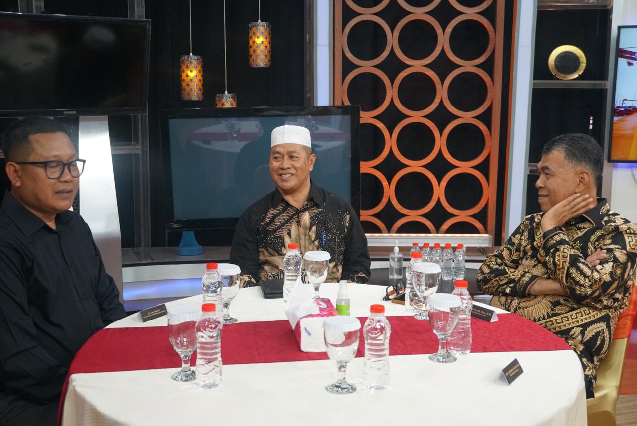 You are currently viewing Kadis Kominfo Turut Dampingi Bupati Natuna Dalam Peanugrahan Inovasi Membangun Negeri 2024 dari tvOne